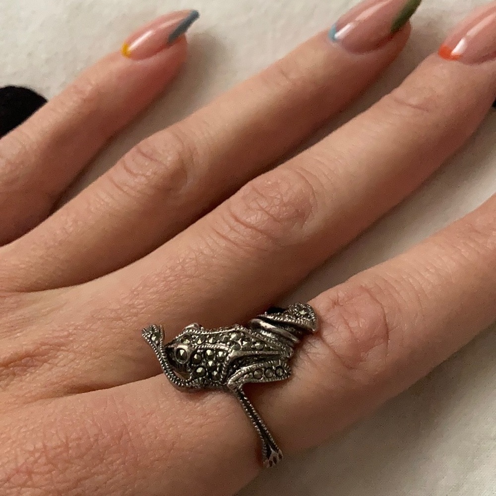 Sterling Silver Leaping Frog Ring - image 2